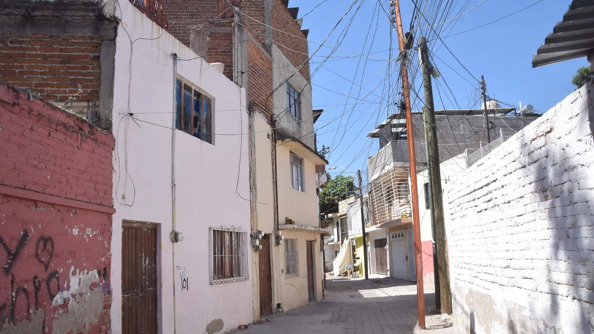 F CARMONA LA CIUDAD PERDIDA EN LEON (9)